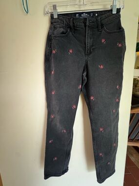 Hollister Black High-Rise Jeans with Pink Rose Embroidery